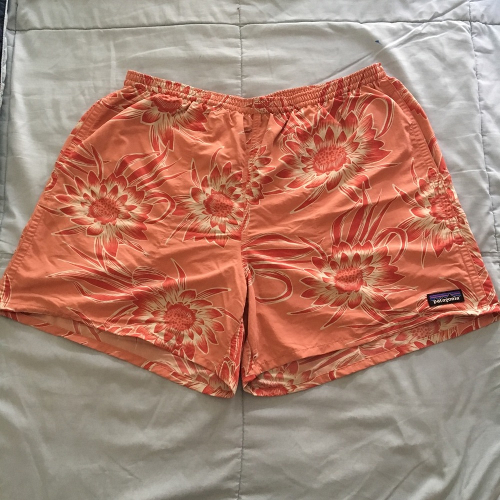 Floweral Patagonia Men’s Large